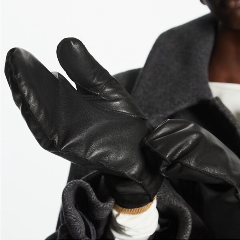 COS leather mittens